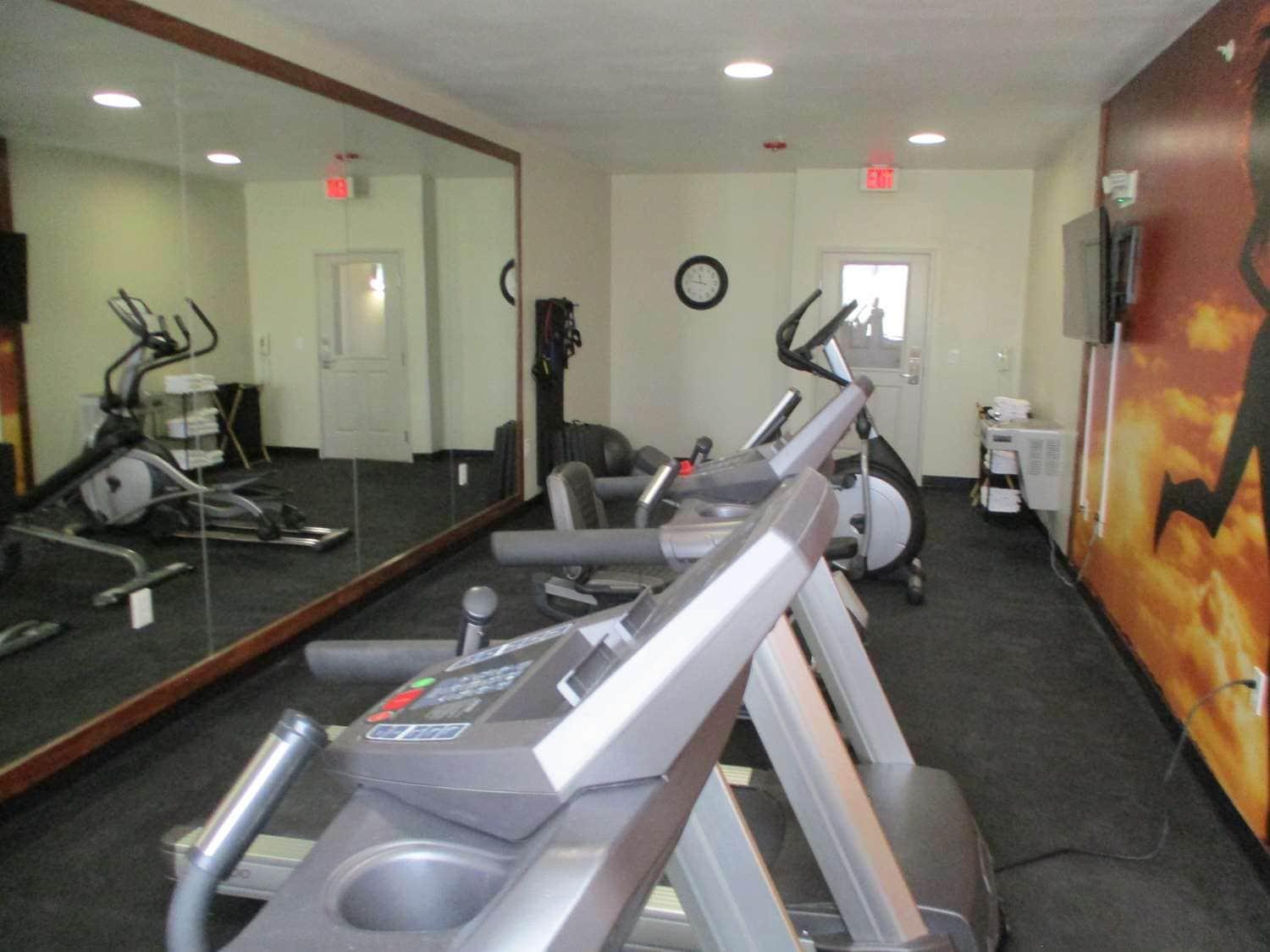 Best Western Plus Riata Brownwood Bagian luar foto