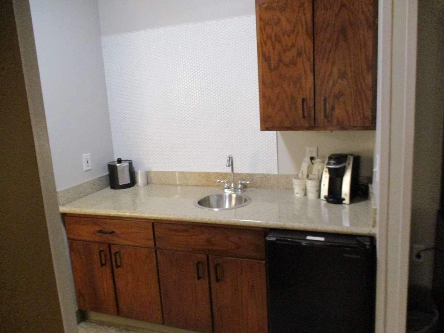 Best Western Plus Riata Brownwood Bagian luar foto