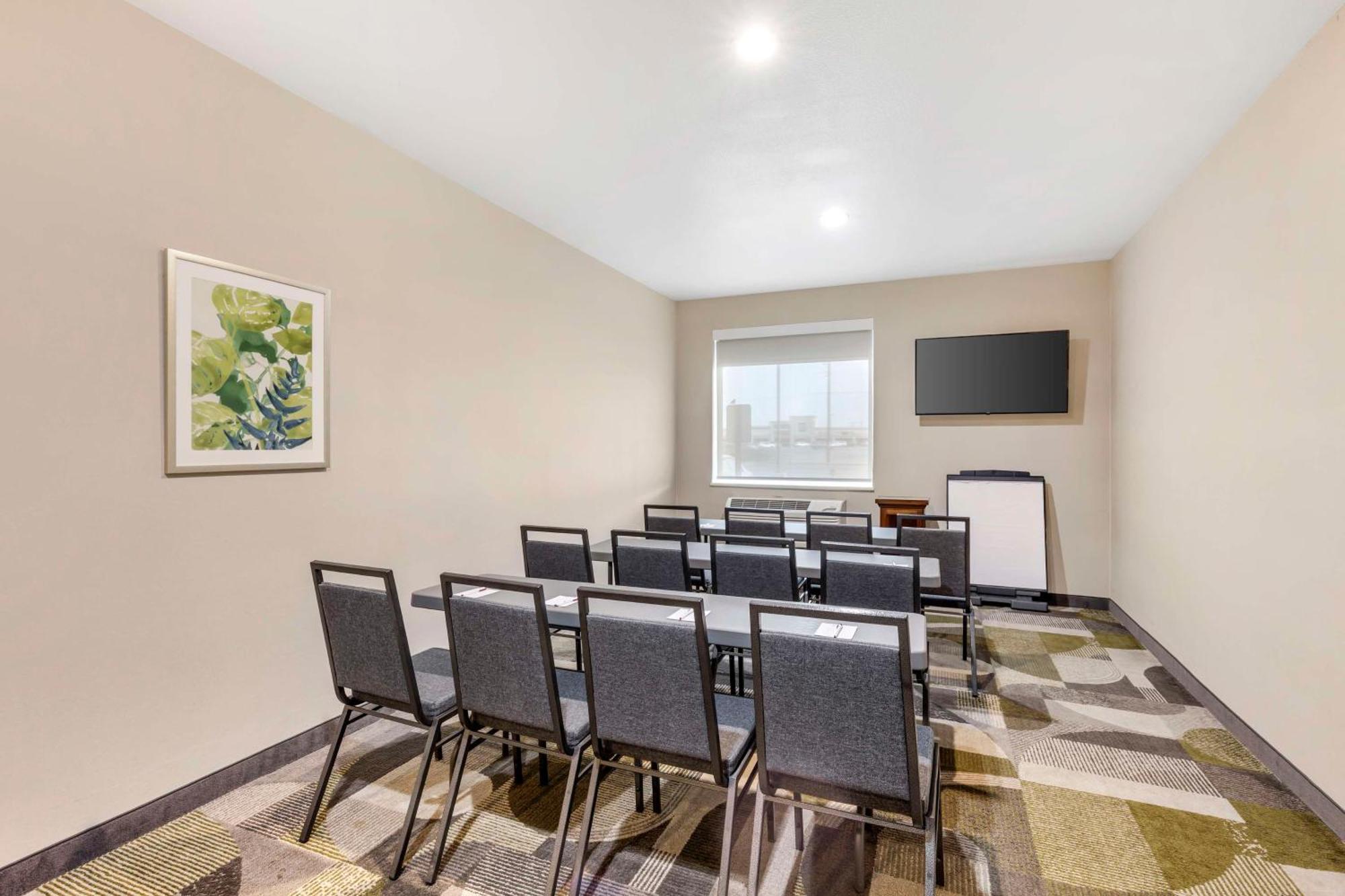 Best Western Plus Riata Brownwood Bagian luar foto