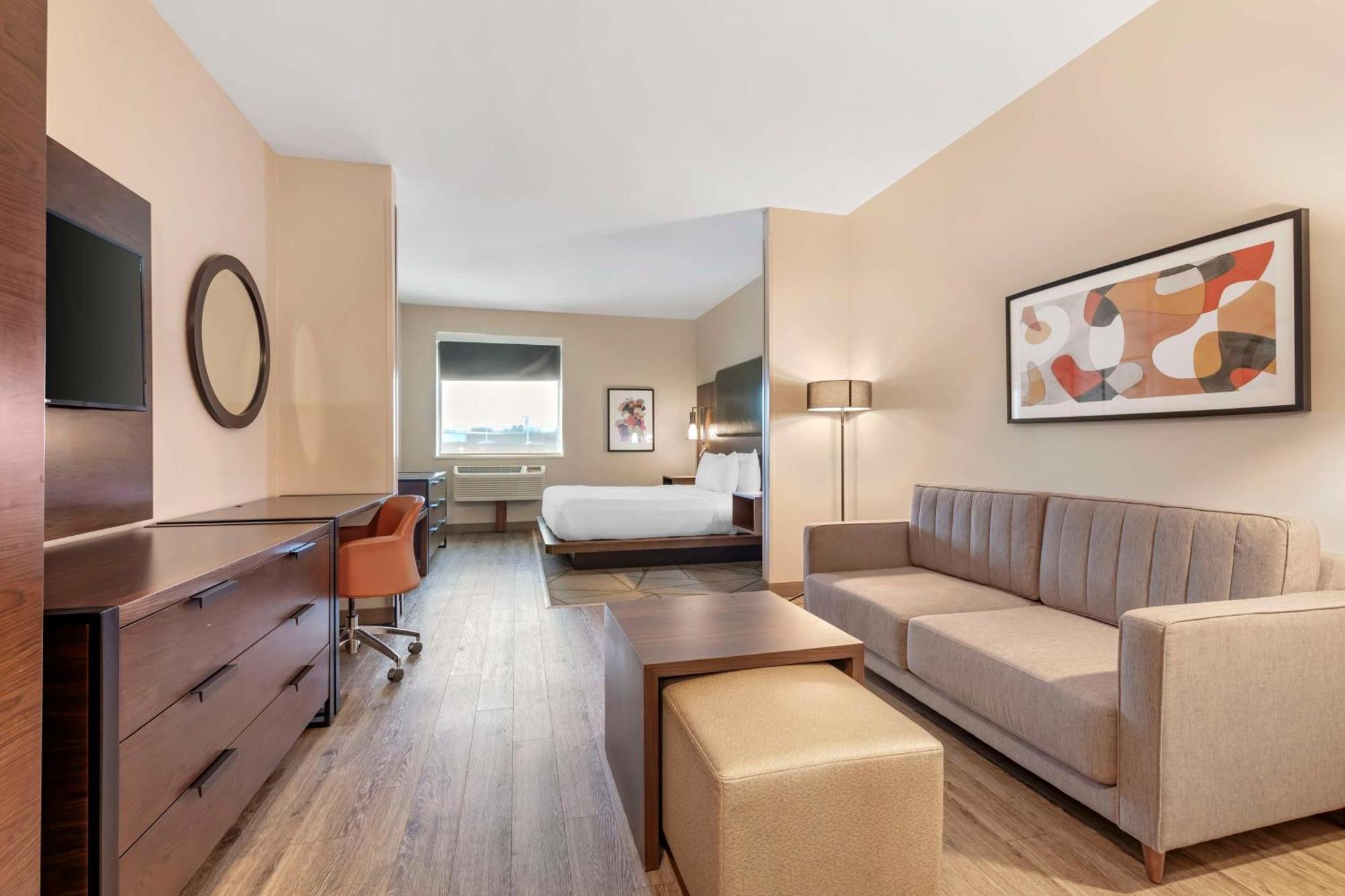 Best Western Plus Riata Brownwood Bagian luar foto